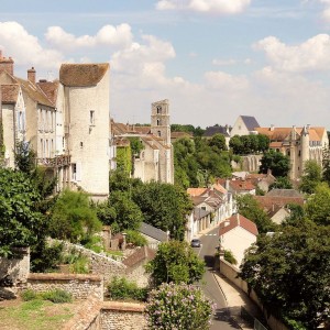 Château-Landon_(77),_panorama_depuis_la_place_du_Larry,_vue_vers_l'est_1